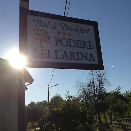 Maison Podere Bellarina 住宿加早餐酒店 萨尔扎纳